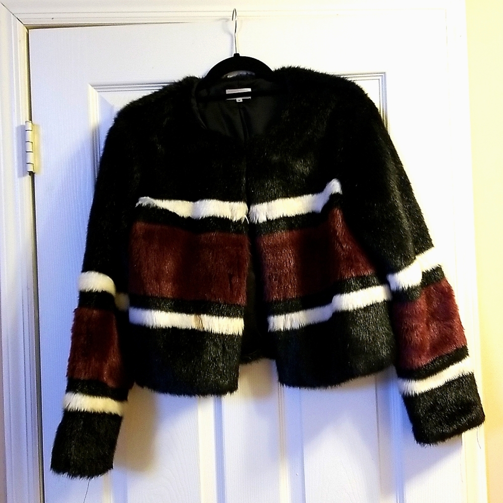 Woman's  Fashion Faux Fur Top